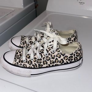 Leopard print converse size 11C